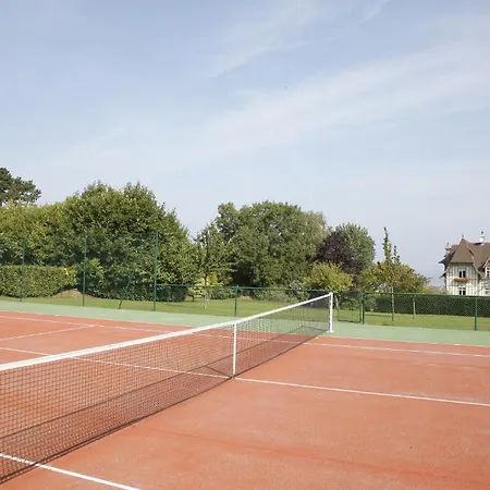 Manoir De Benerville Bed & Breakfast *