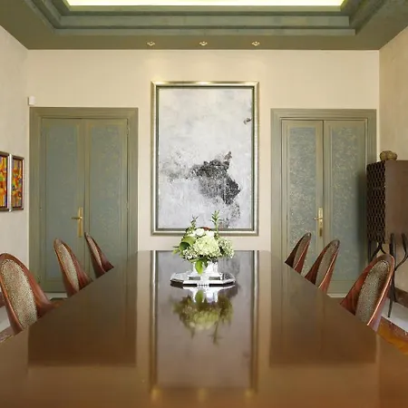 Manoir De Benerville * Довиль