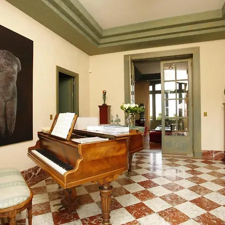 Manoir De Benerville