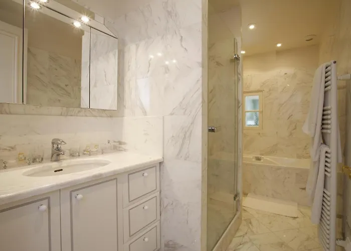 Manoir De Benerville Bed & Breakfast