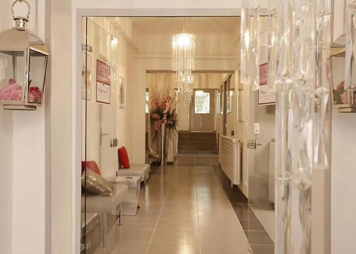 Manoir De Benerville Bed & Breakfast Deauville